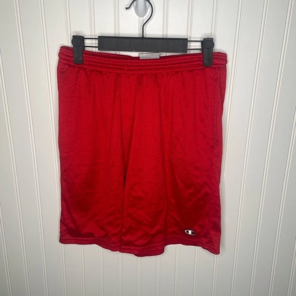 Men’s champions, shorts, size small